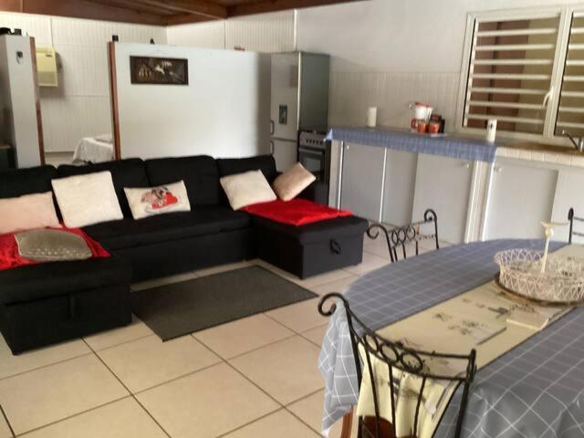 Appartement Dans Propriete Reposante Saint-Benoît Exteriér fotografie